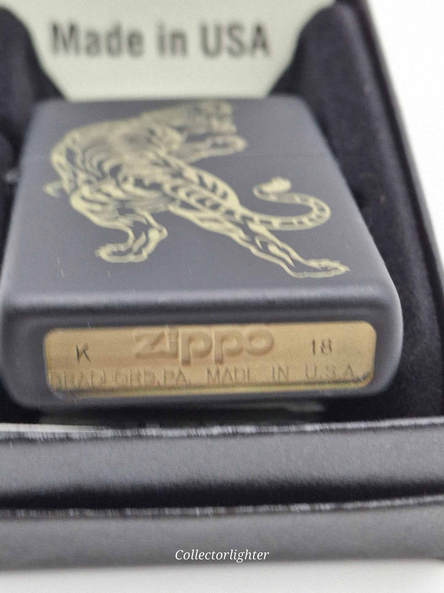 Encendedor de gasolina Zippo - Golden Tiger 60004697