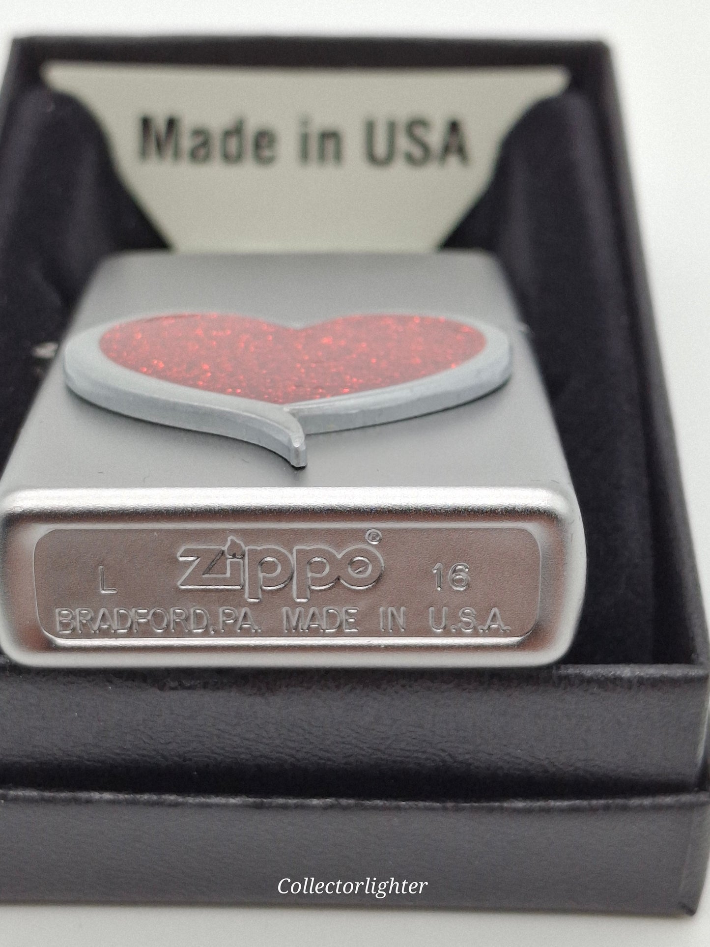 Encendedor de gasolina Zippo - Emblema Corazón Brillante 60003259