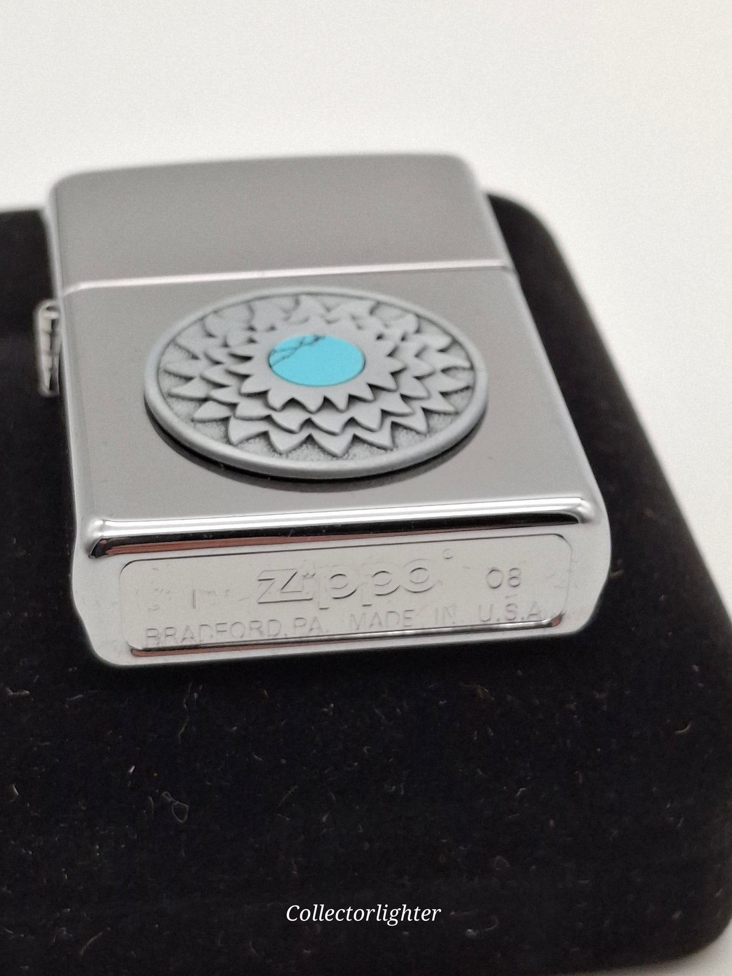 Zippo petrol lighter - Blooming Turquoise 252402 Emblem