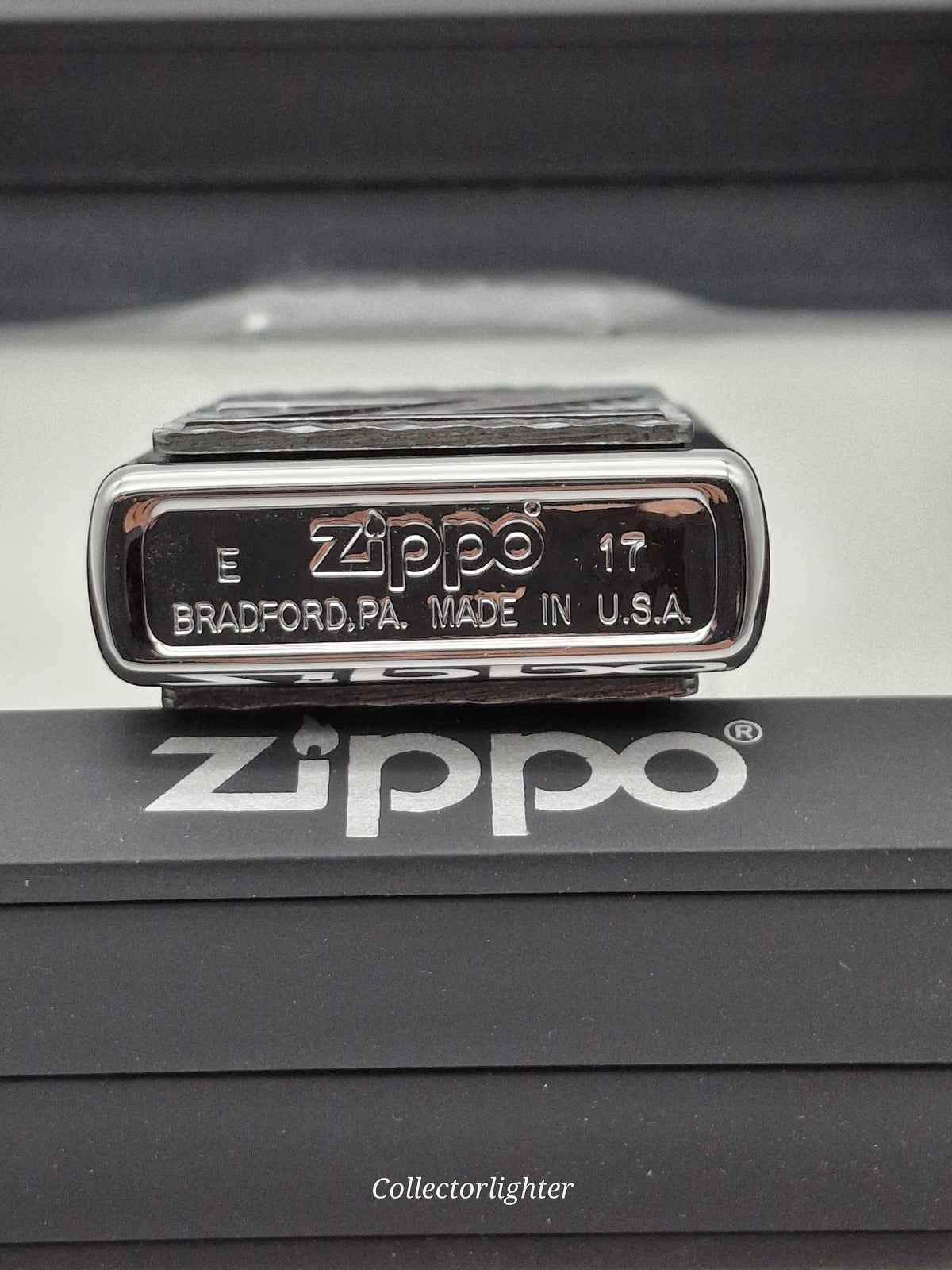 Zippo Benzinfeuerzeug Zippo - ZI Emblem doppelseitig 2005395 Emblem 2005395 Zippo - ZI Emblem doppelseitig 2005395 Emblem