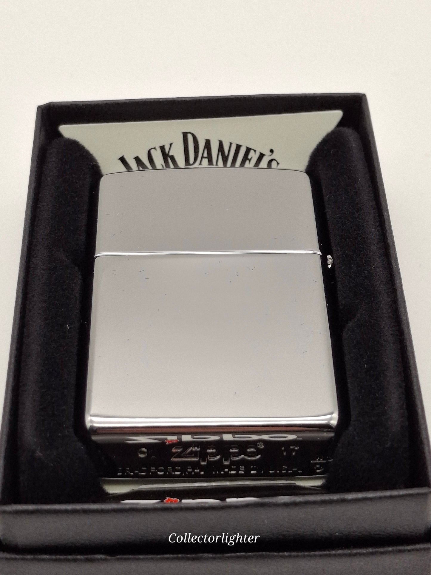 Encendedor de gasolina Zippo - Jack Daniel's Old No.7 Armor Case 60006313