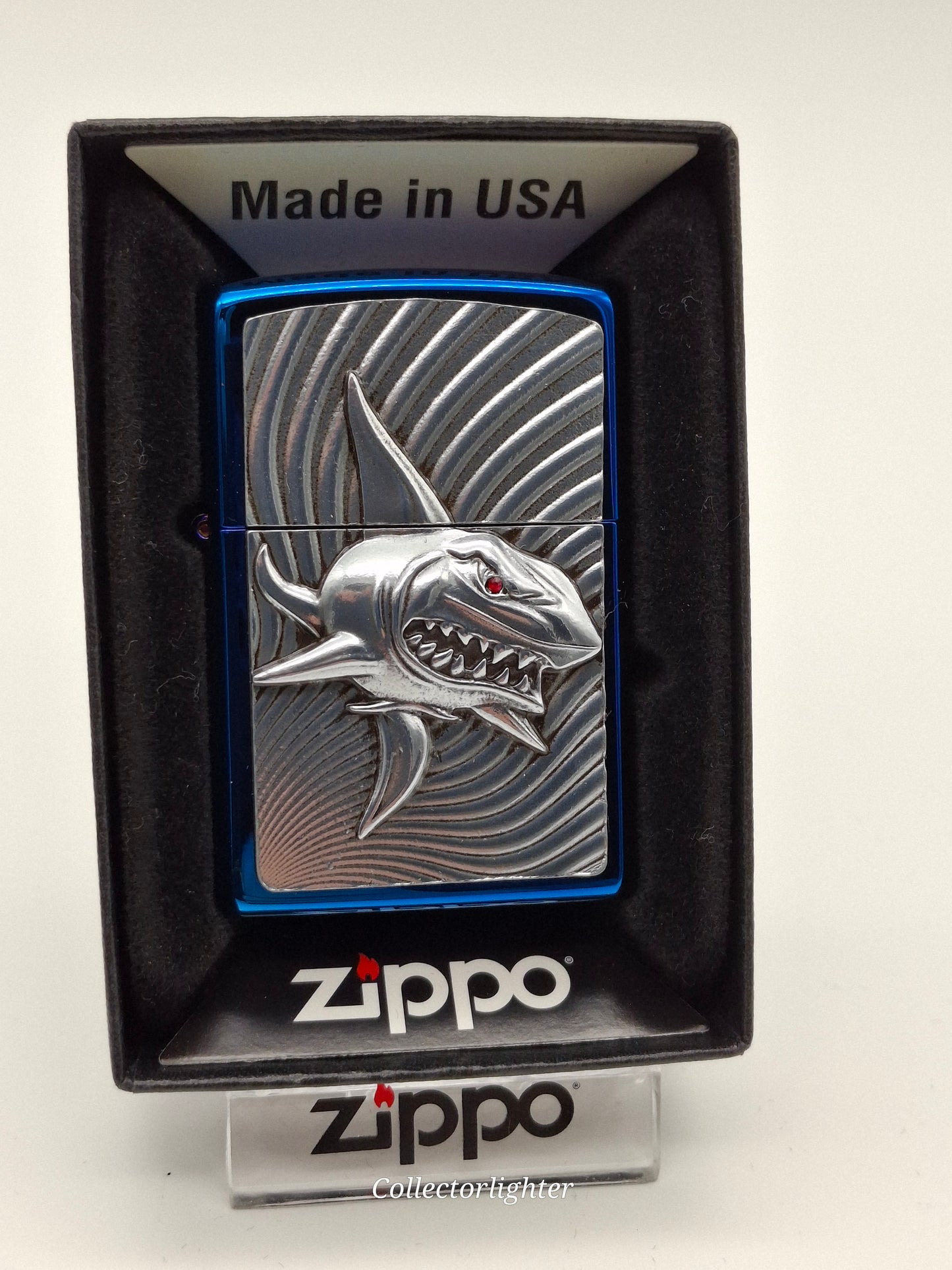 Zippo petrol lighter - Shark Limited Edition 111/500