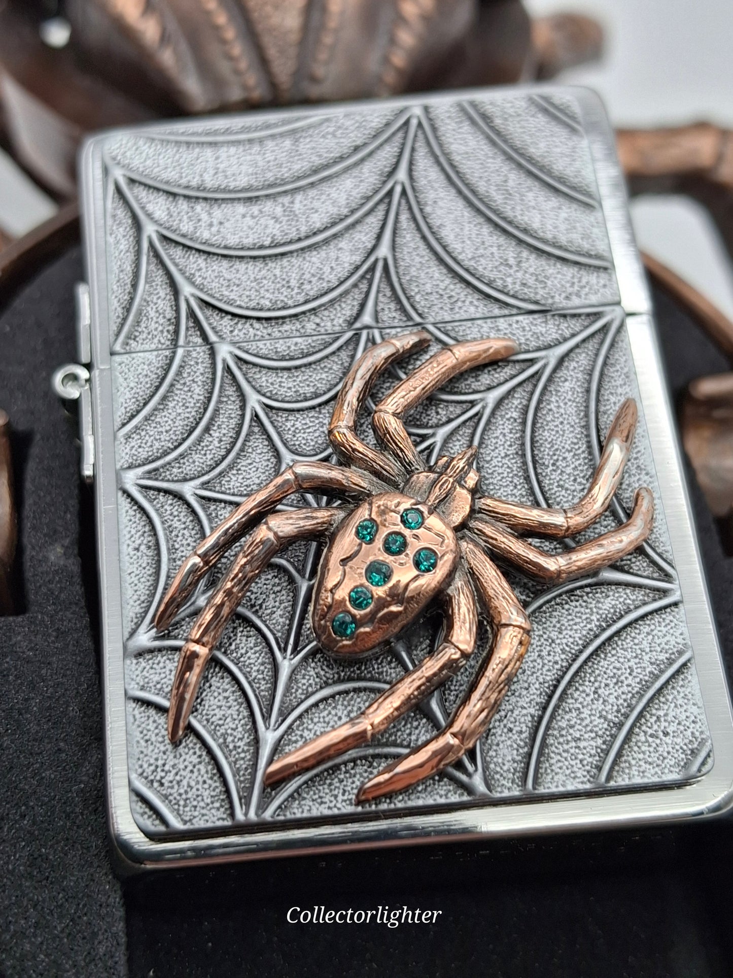 Zippo Benzinfeuerzeug - Copper Spider m. Aschenbecher Limited Edition 251758