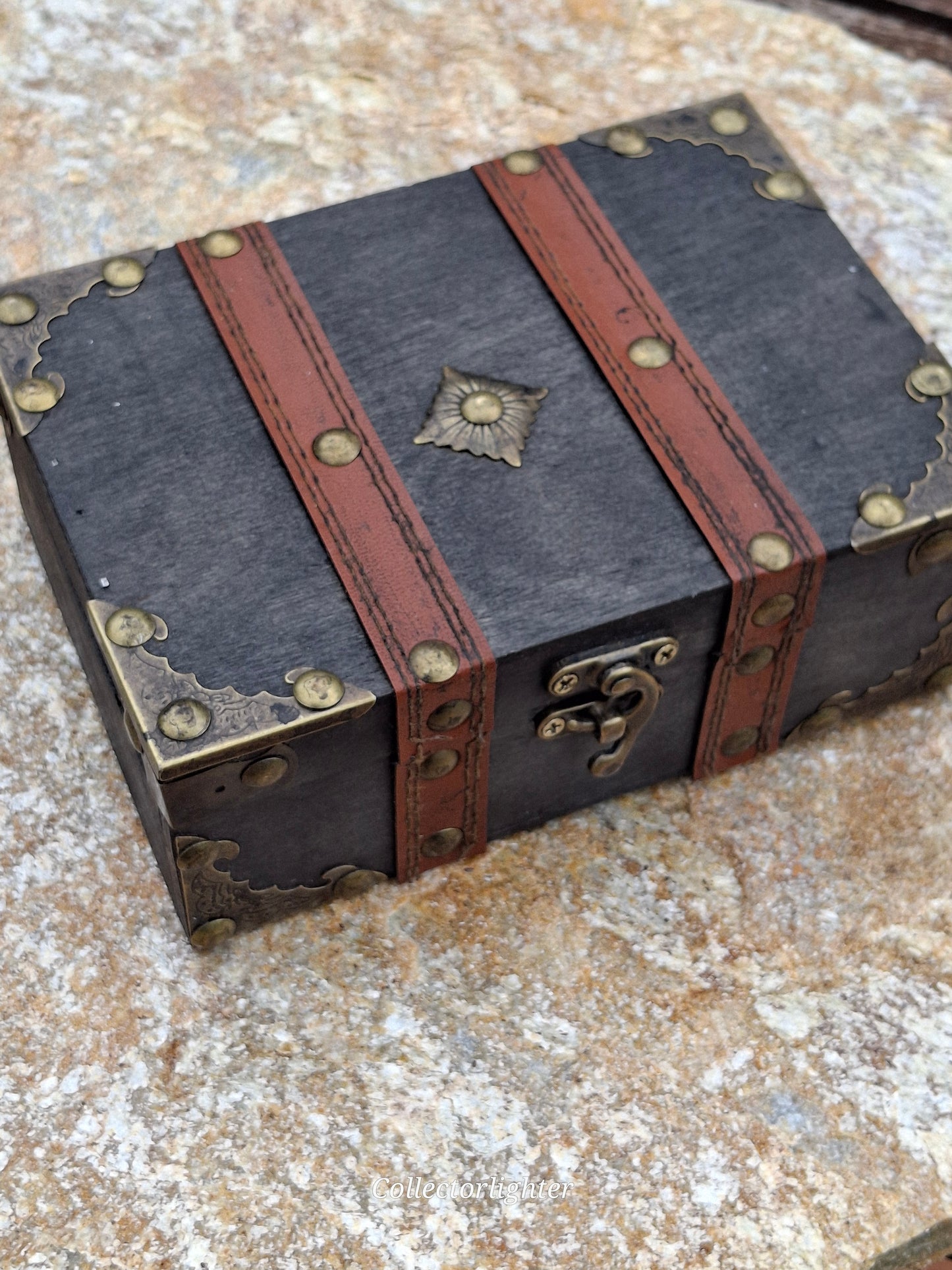 Zippo - Skull with Revolver - Asia Modell - Limited Edition