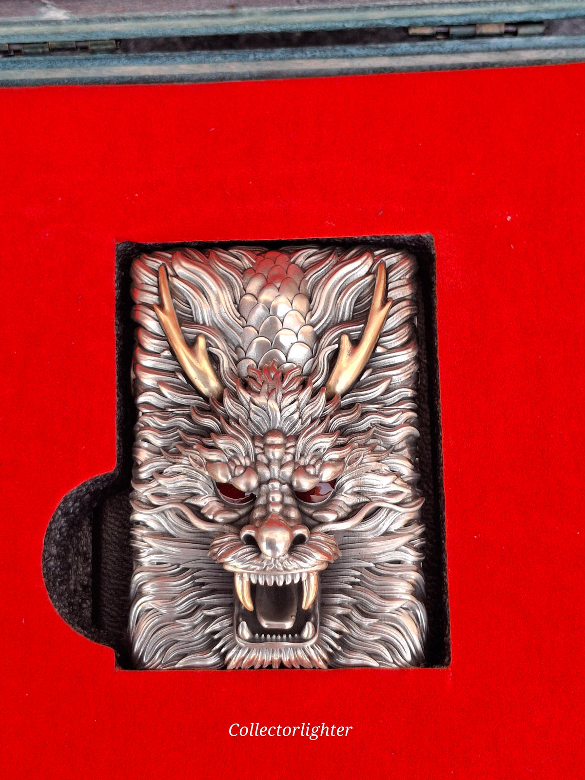 Zippo Benzinfeuerzeug Zippo - Silver Dragon Treasure - Asia Modell Z-Asia-1012 Zippo - Silver Dragon Treasure - Asia Modell
