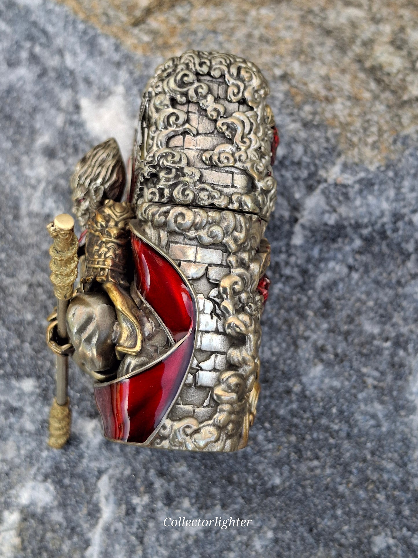 Zippo - Gold Red Fighting Monkey King - Asia Modell - Limited