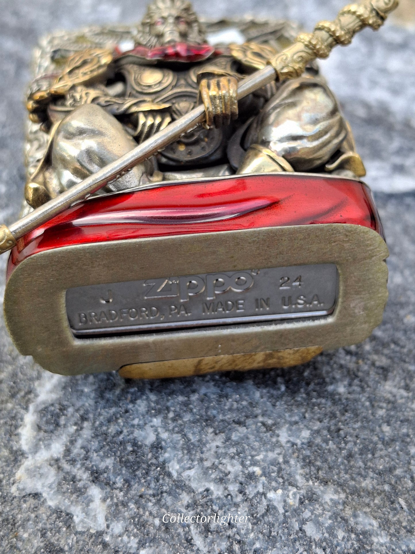 Zippo - Gold Red Fighting Monkey King - Asia Modell - Limited