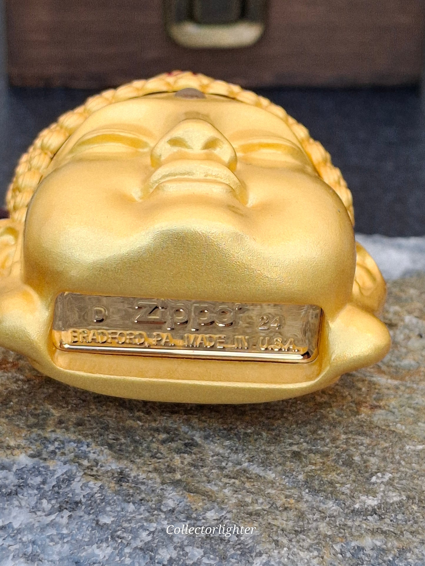 Zippo - Gold Buddha Head with Mantra - Asia Modell