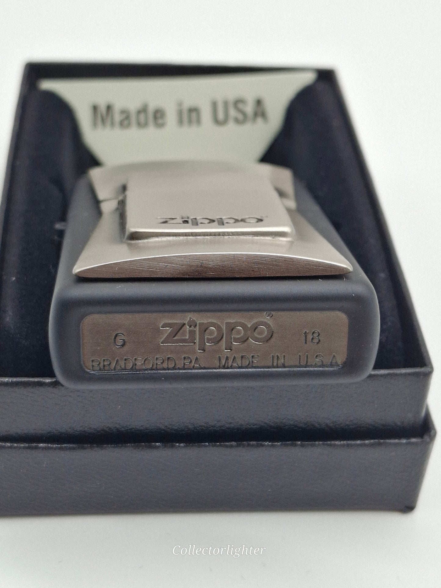 Zippo petrol lighter - Cross with Decoration 2005912 emblem