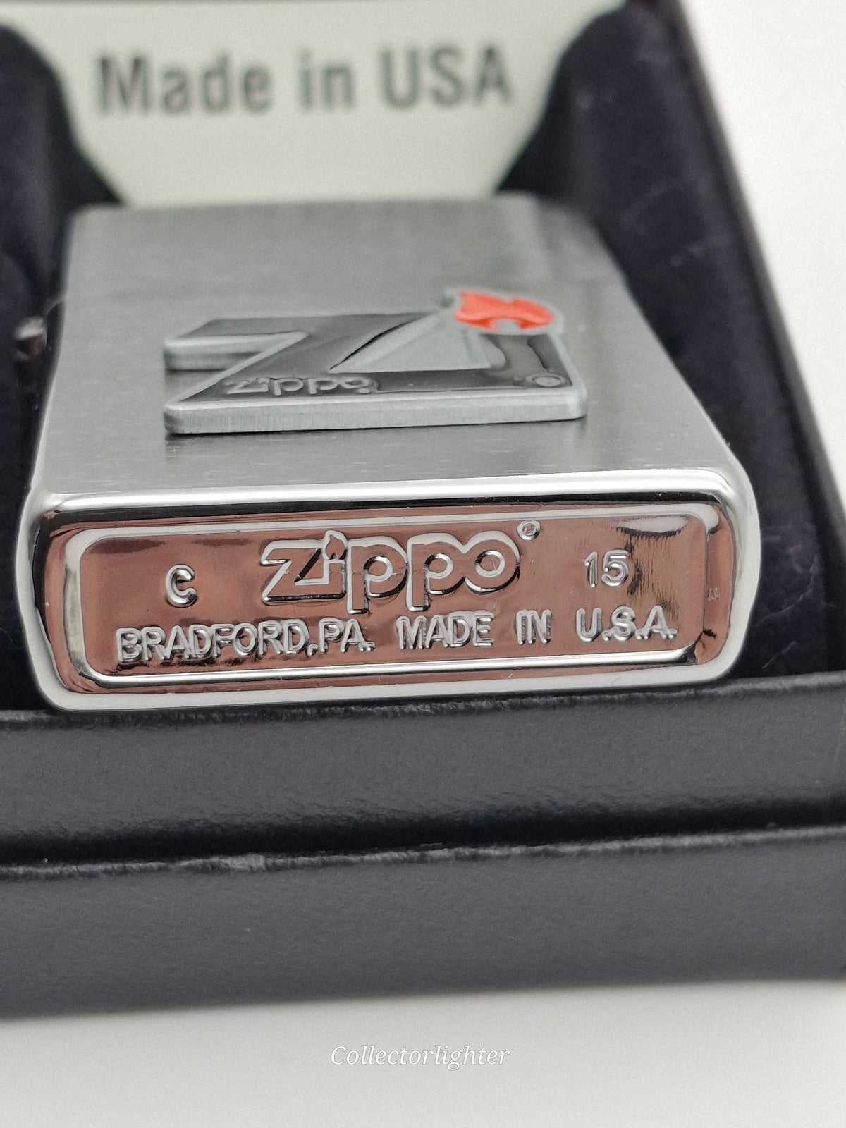 Zippo Benzinfeuerzeug Zippo - Zippo Flame Pewter 60000831 Emblem 60000831 Zippo - Zippo Flame Pewter 60000831 Emblem