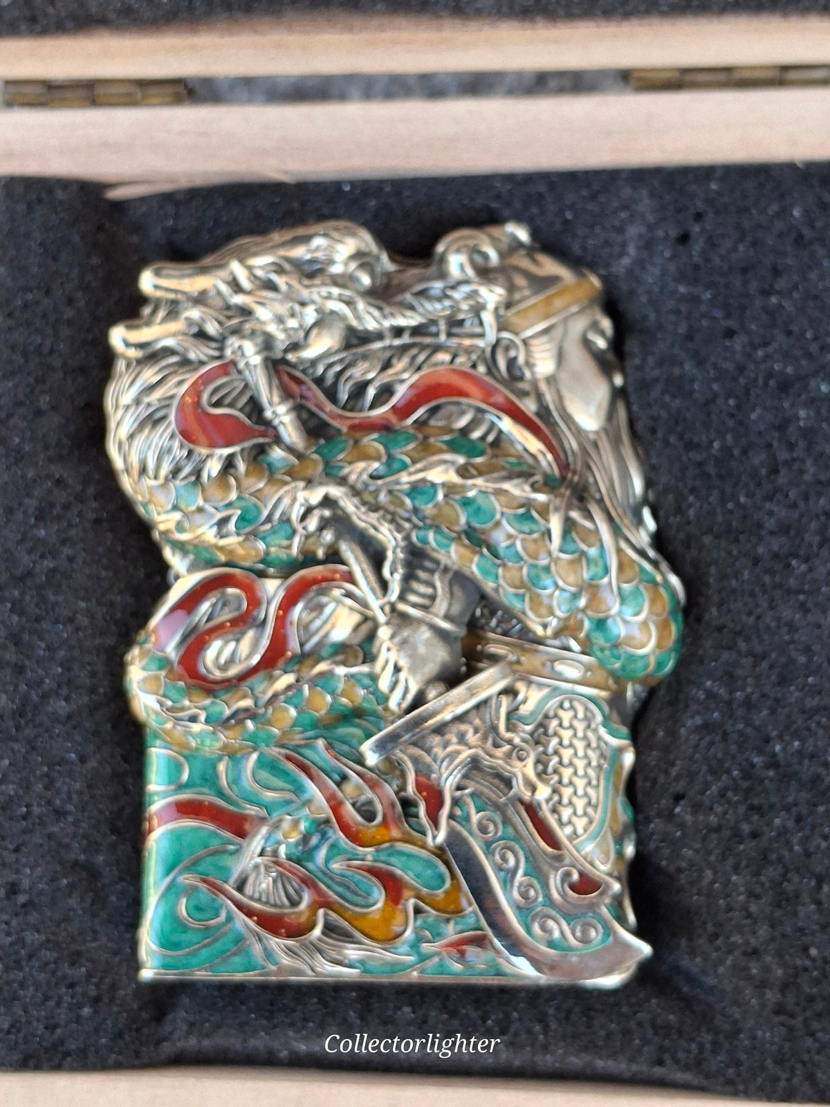 Zippo Benzinfeuerzeug Zippo - God of Wealth - Asia Modell Z-Asia-1042 Zippo - God of Wealth - Asia Modell