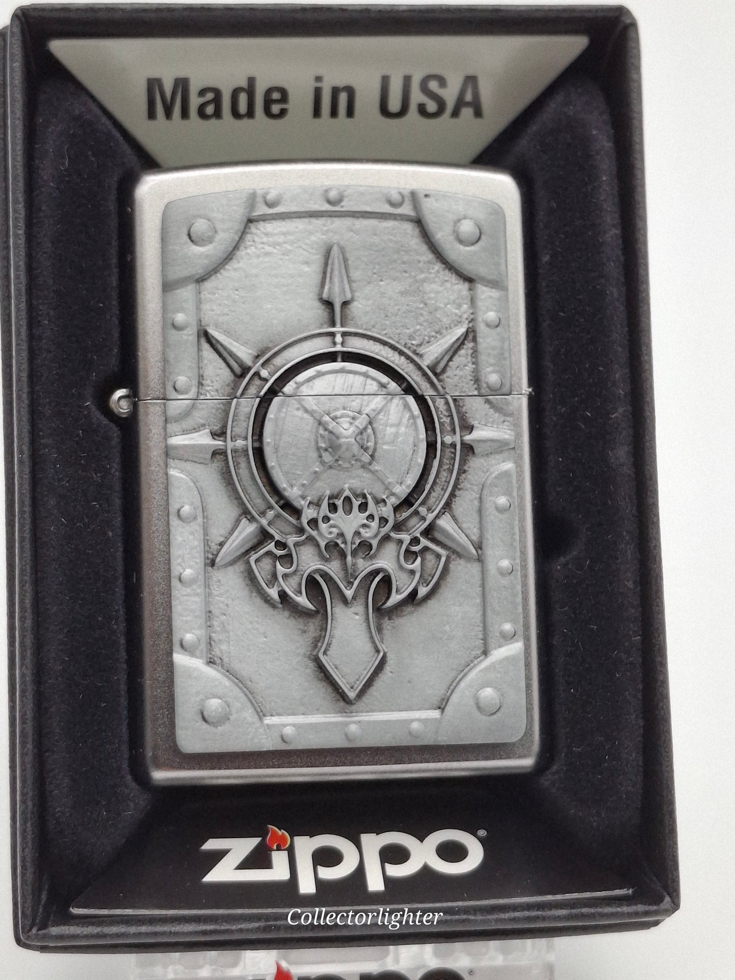 Zippo petrol lighter - Battle Shield 2005041 Emblem