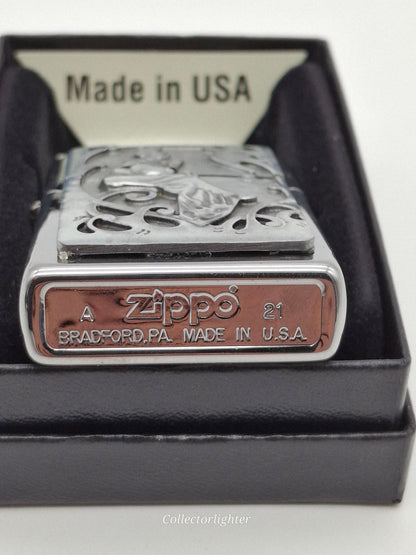 Zippo petrol lighter - Smoking Lady 2004499 emblem