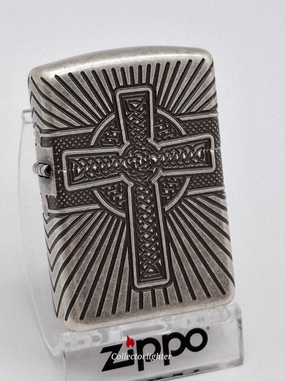 Zippo Benzinfeuerzeug - Celtic Cross 360° Multi Cut Engrave 60004304