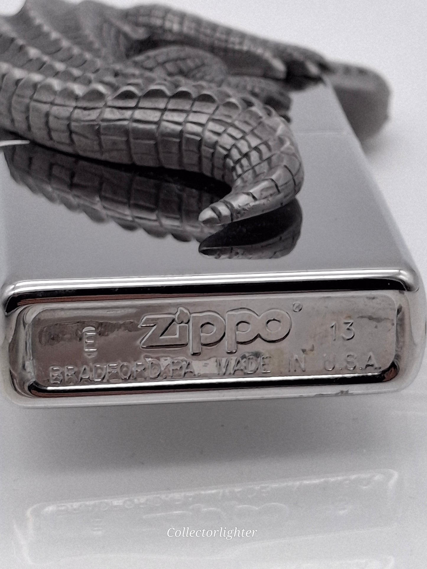 Zippo petrol lighter - Crocodile 3D Limited in acrylic box 392/2500