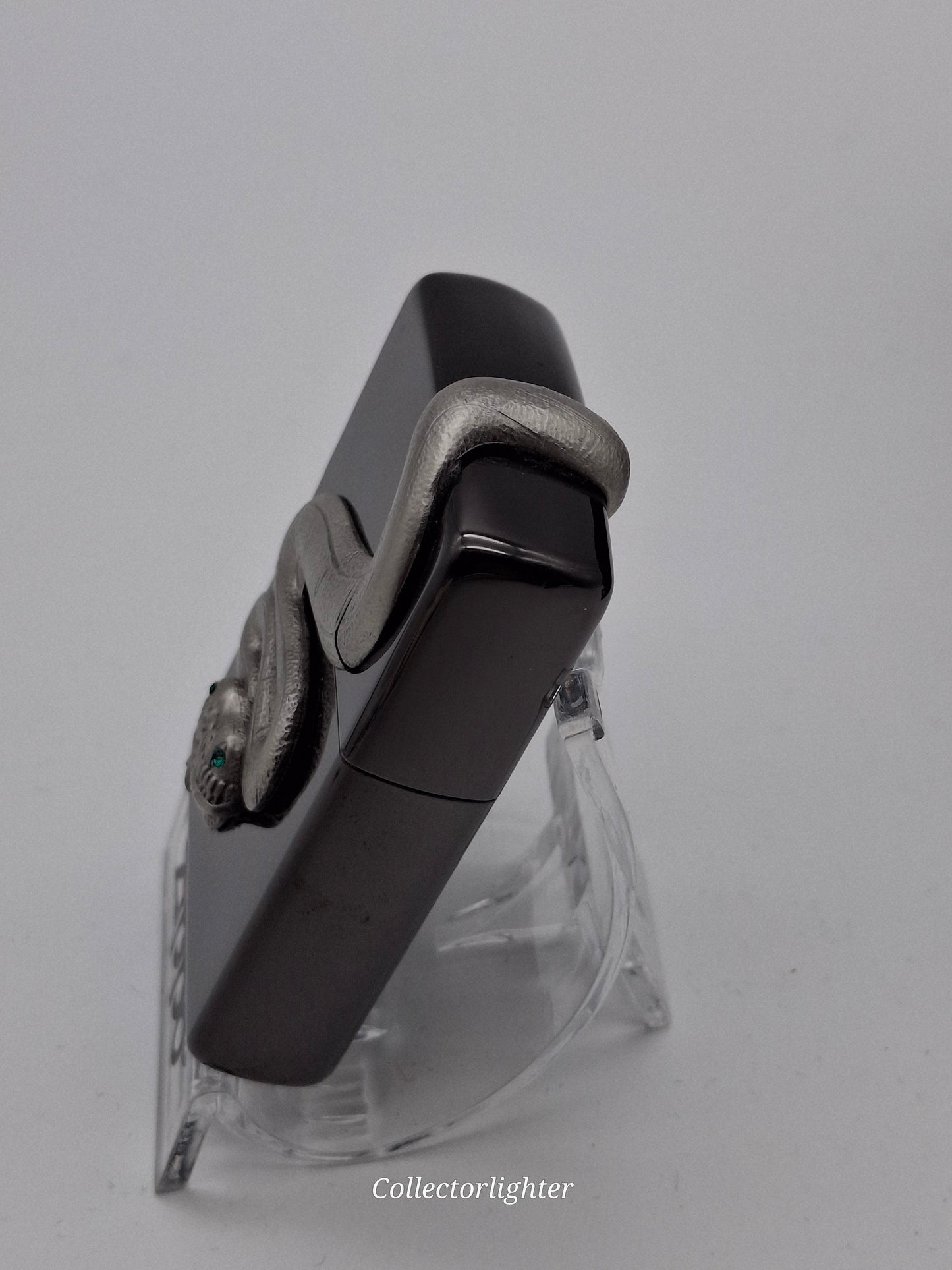 Zippo Petrol Lighter - Anaconda Limited Edition 2005793