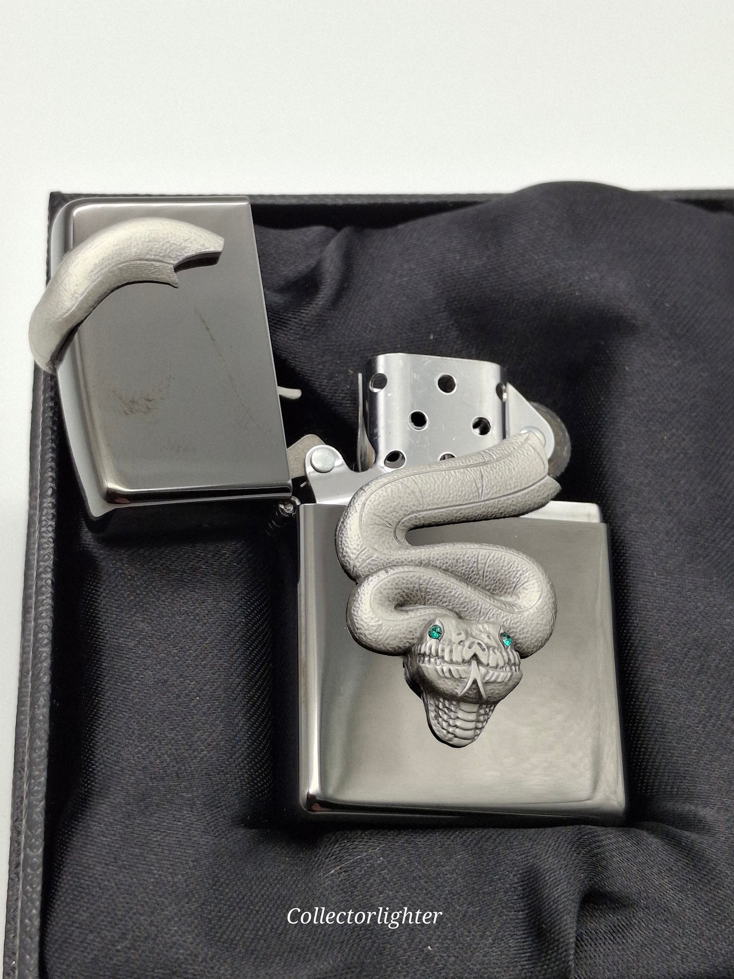 Zippo Petrol Lighter - Anaconda Limited Edition 2005793