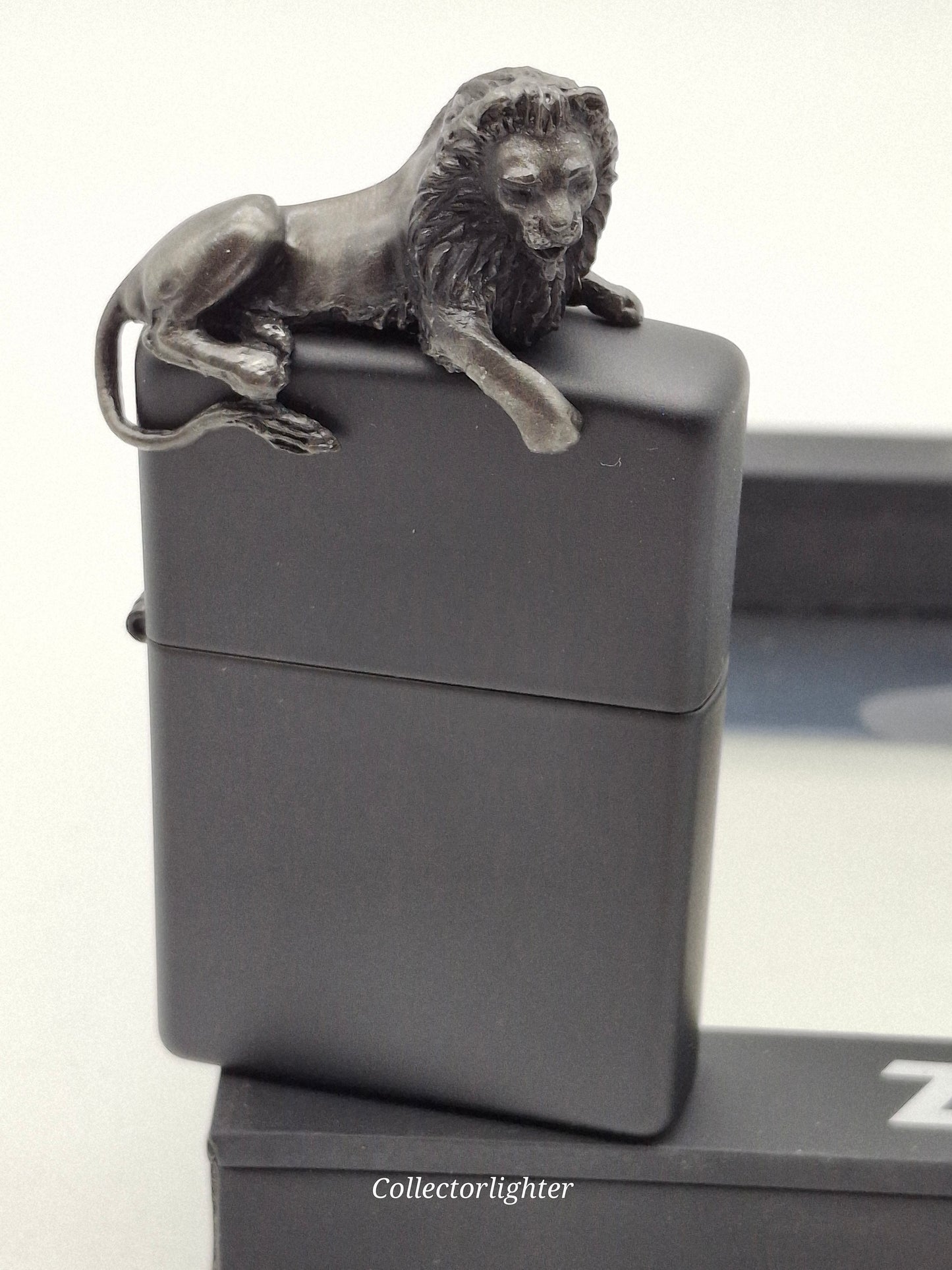 Zippo petrol lighter - Black Lion 3D Limited Edition 2005863