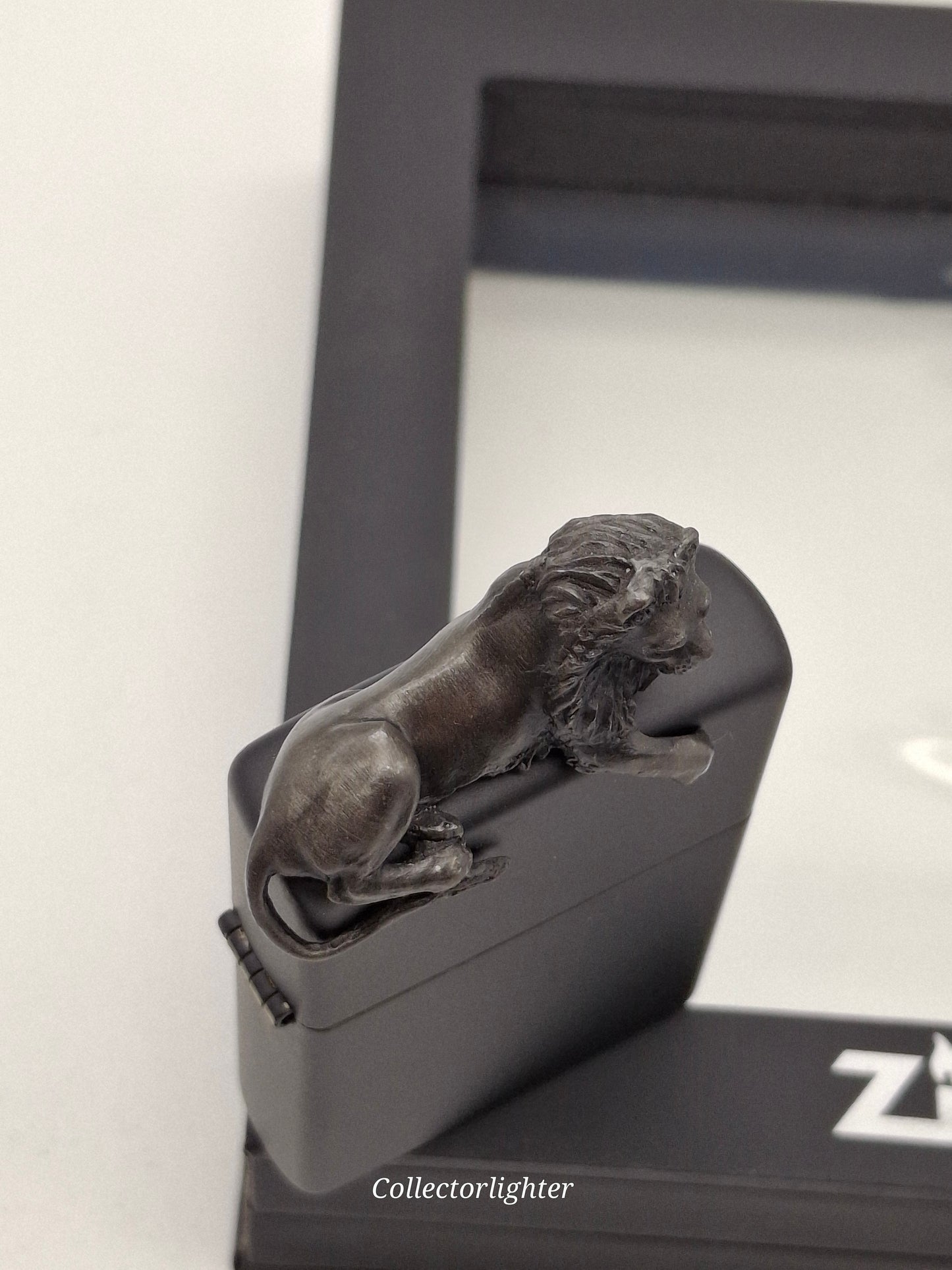 Zippo petrol lighter - Black Lion 3D Limited Edition 2005863
