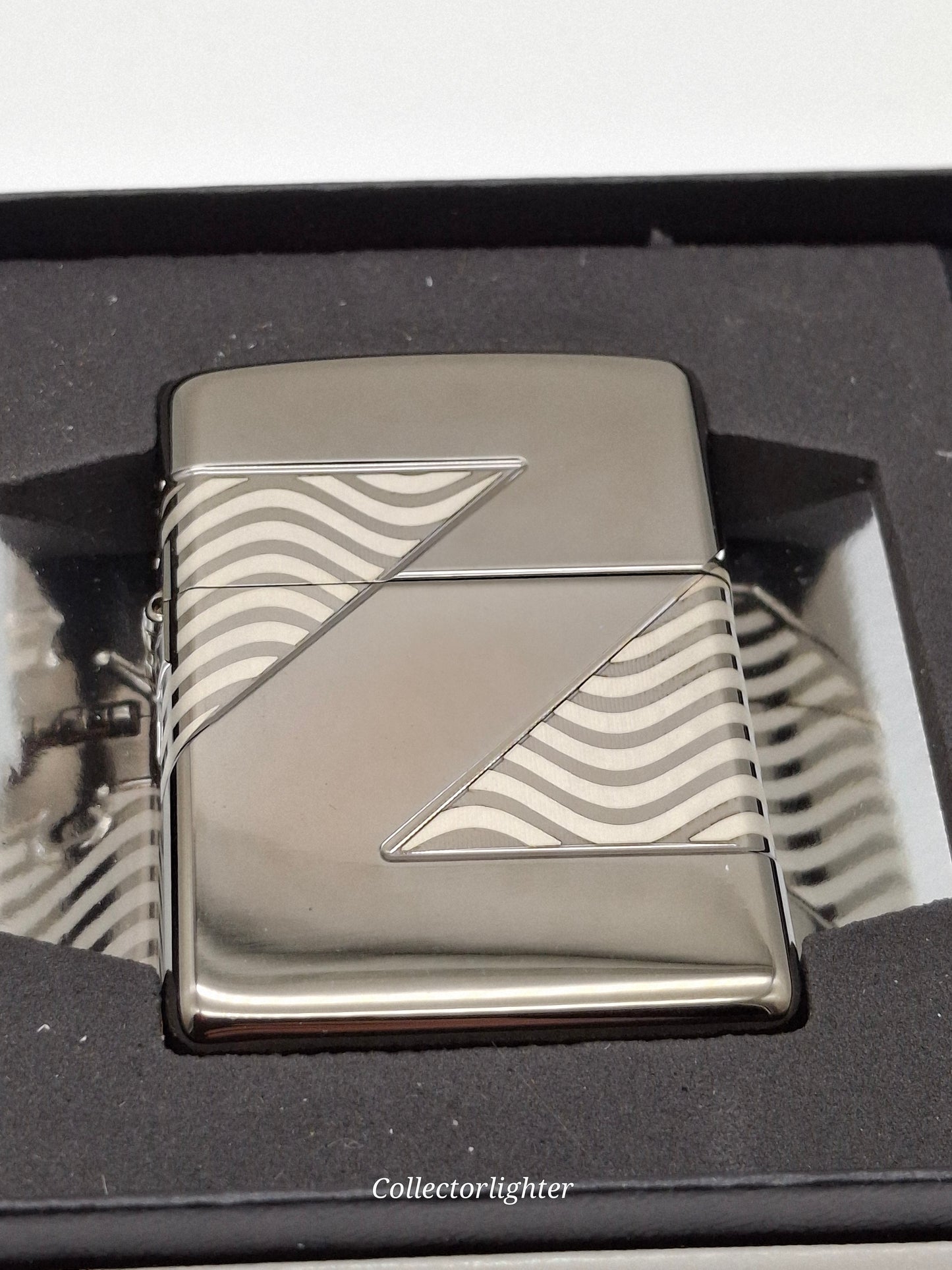 Encendedor de gasolina Zippo - Z Vision COTY 2020 Edición Limitada 60005199