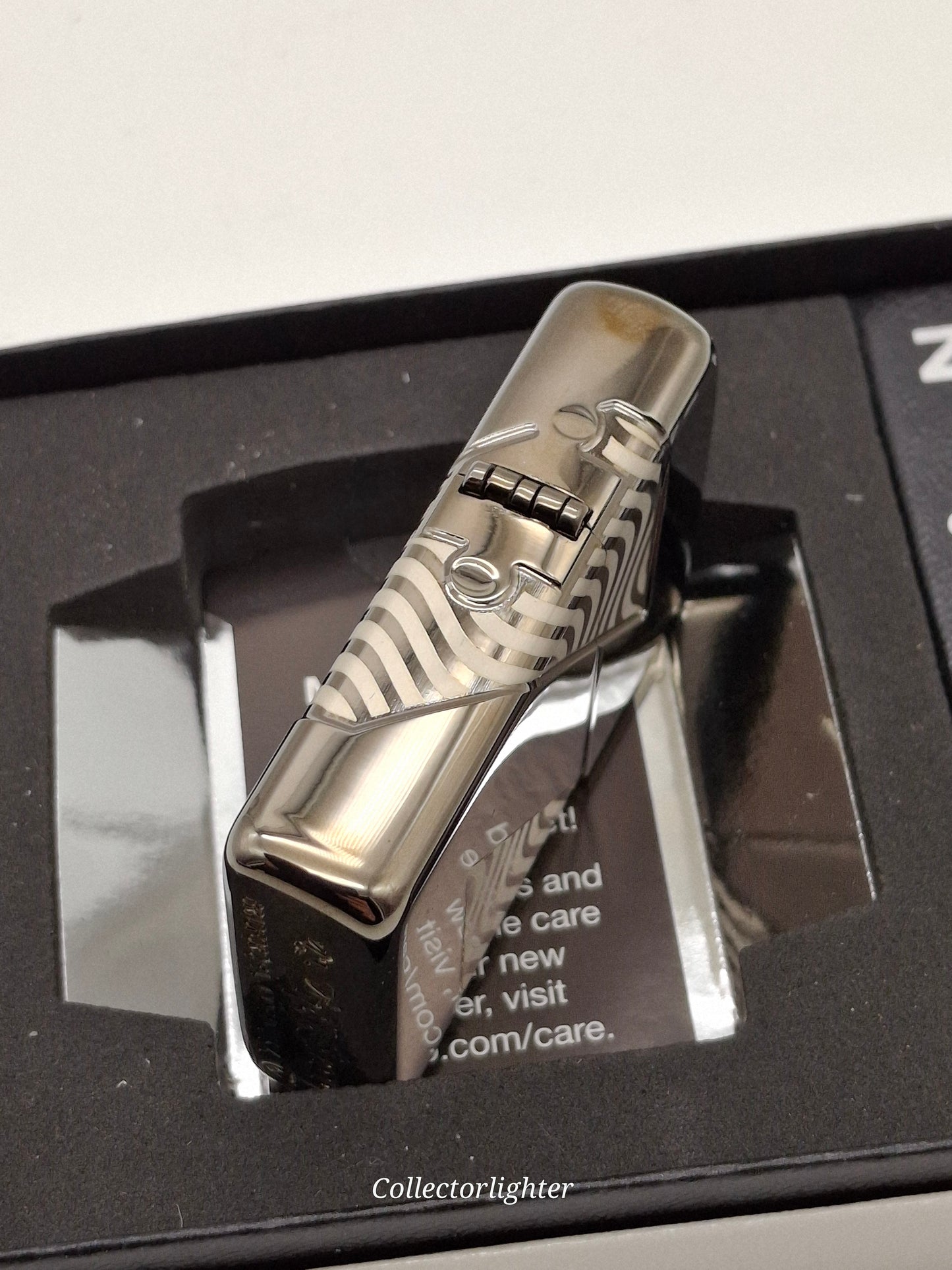 Encendedor de gasolina Zippo - Z Vision COTY 2020 Edición Limitada 60005199
