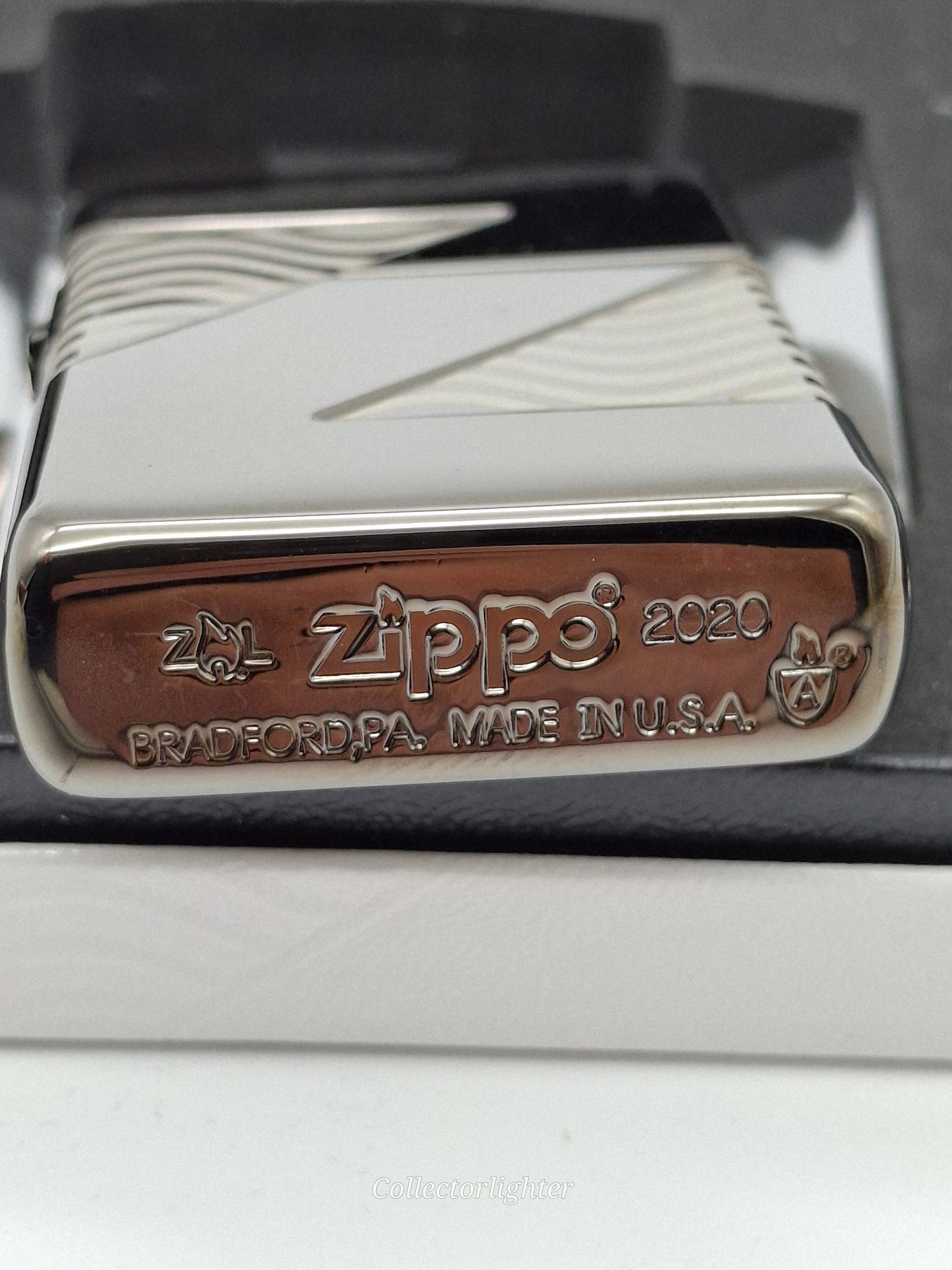 Encendedor de gasolina Zippo - Z Vision COTY 2020 Edición Limitada 60005199