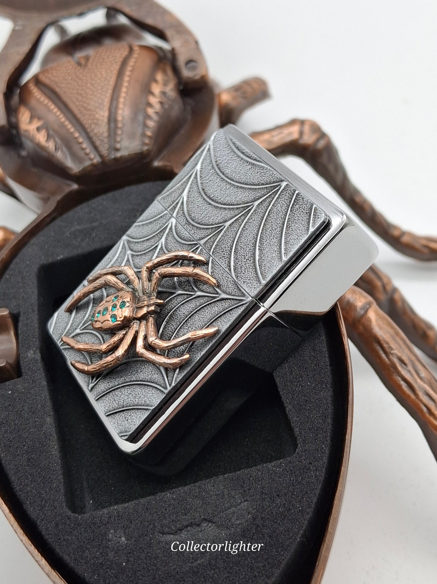 Zippo Benzinfeuerzeug - Copper Spider m. Aschenbecher Limited Edition 251758