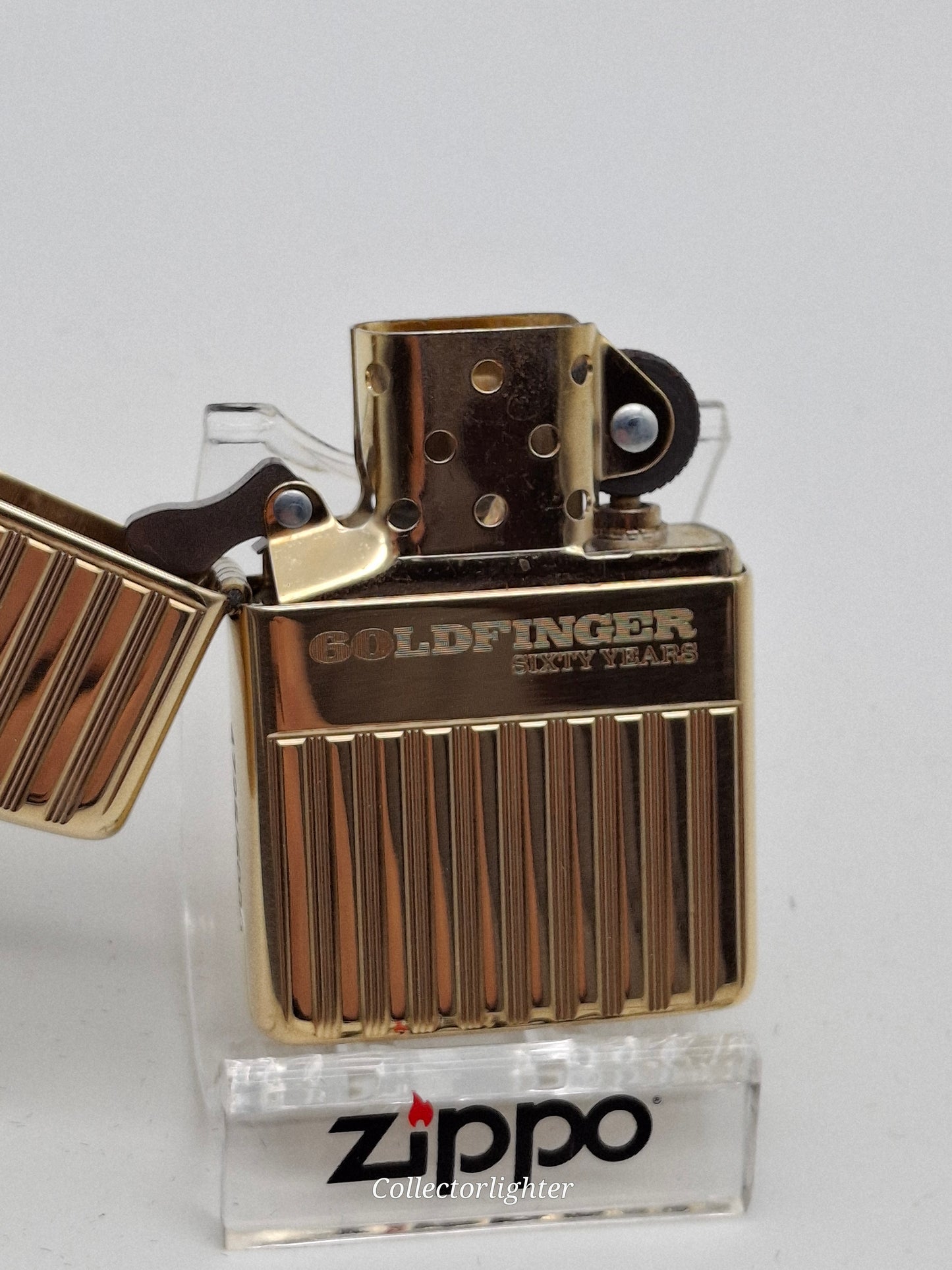 Encendedor de gasolina Zippo - James Bond Goldfinger 60 años Edición Limitada 60007539