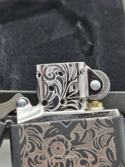 Encendedor de gasolina Zippo - COTY 2024 Edición limitada veneciana 50 años 60007131