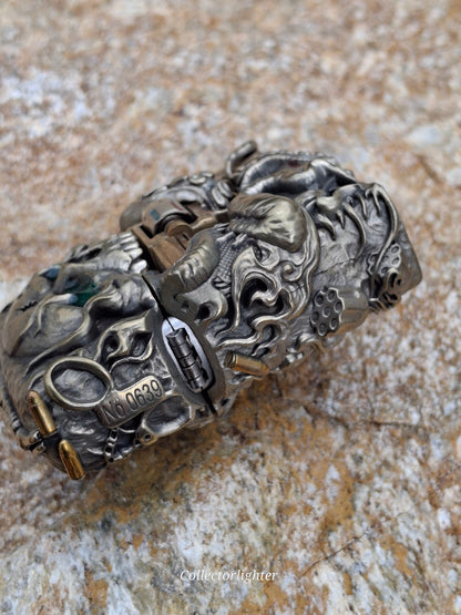 Zippo Benzinfeuerzeug - Skull with Revolver - Asia Modell - Limited Edition