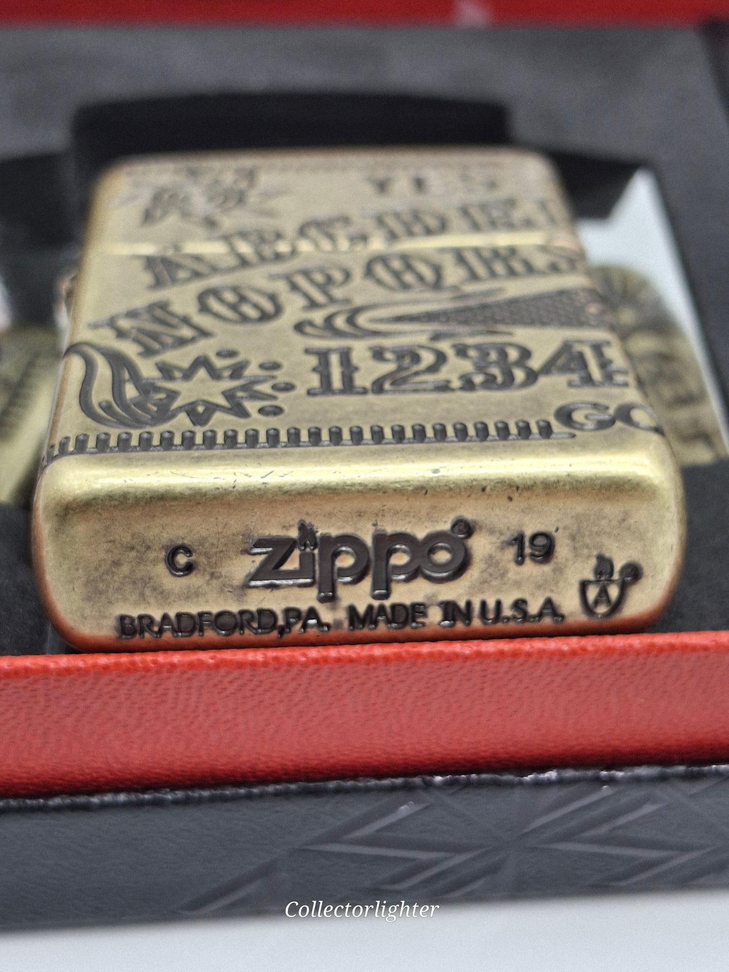 Zippo petrol lighter - Zippo Flame Armor Case 60003415