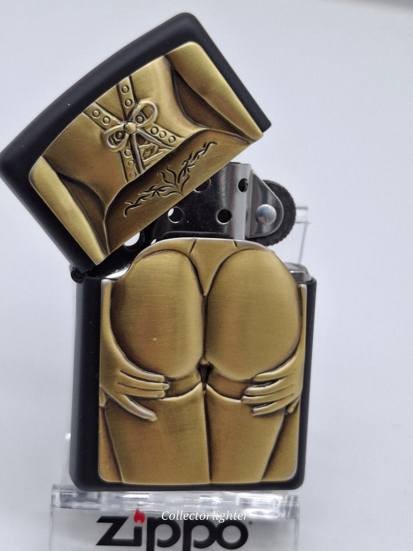 Zippo petrol lighter - Cross with Decoration 2005912 emblem