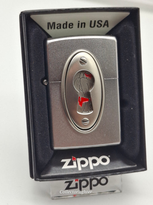 Zippo petrol lighter - Cross with Decoration 2005912 emblem