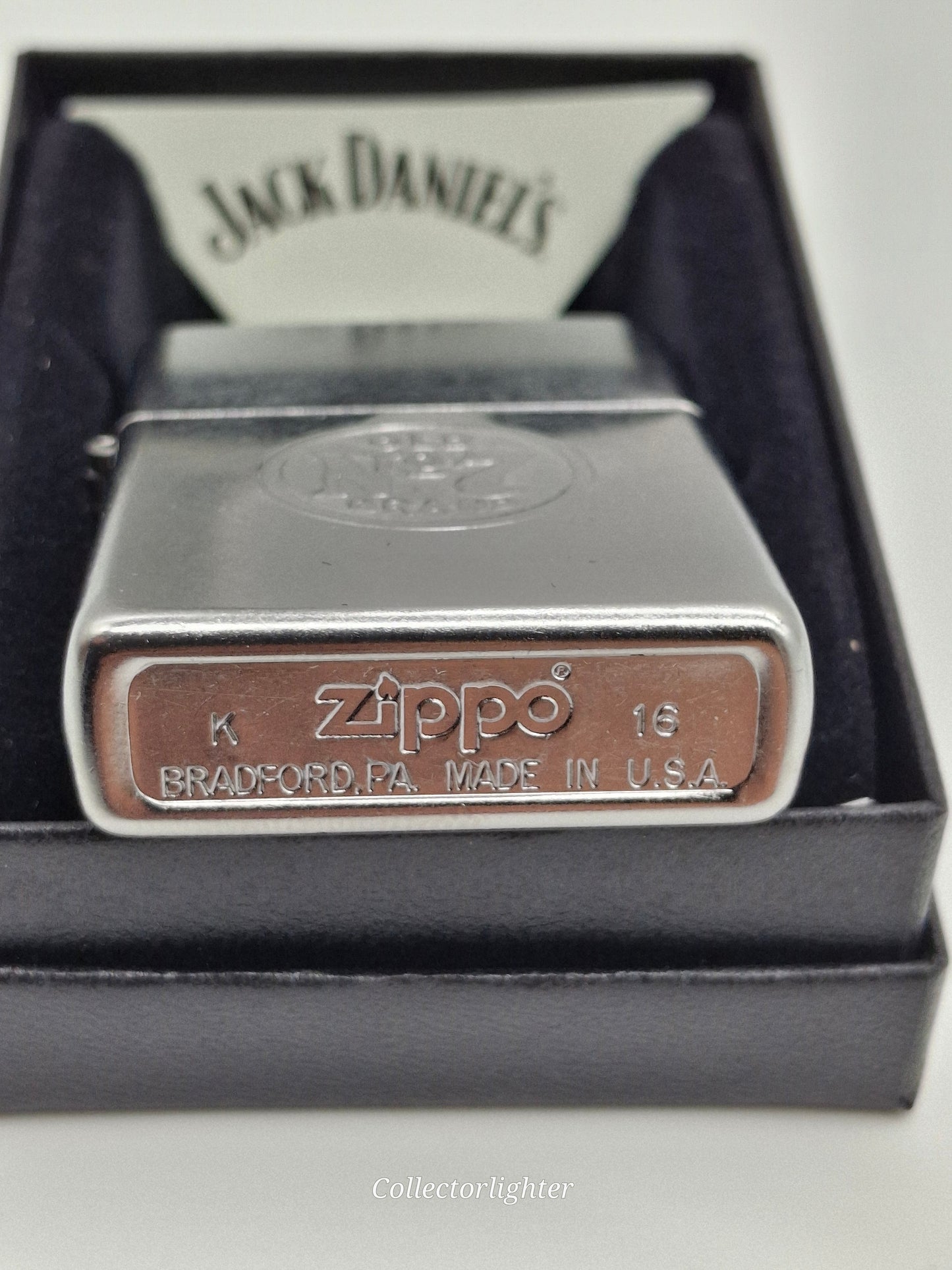 Zippo petrol lighter - Cross with Decoration 2005912 emblem