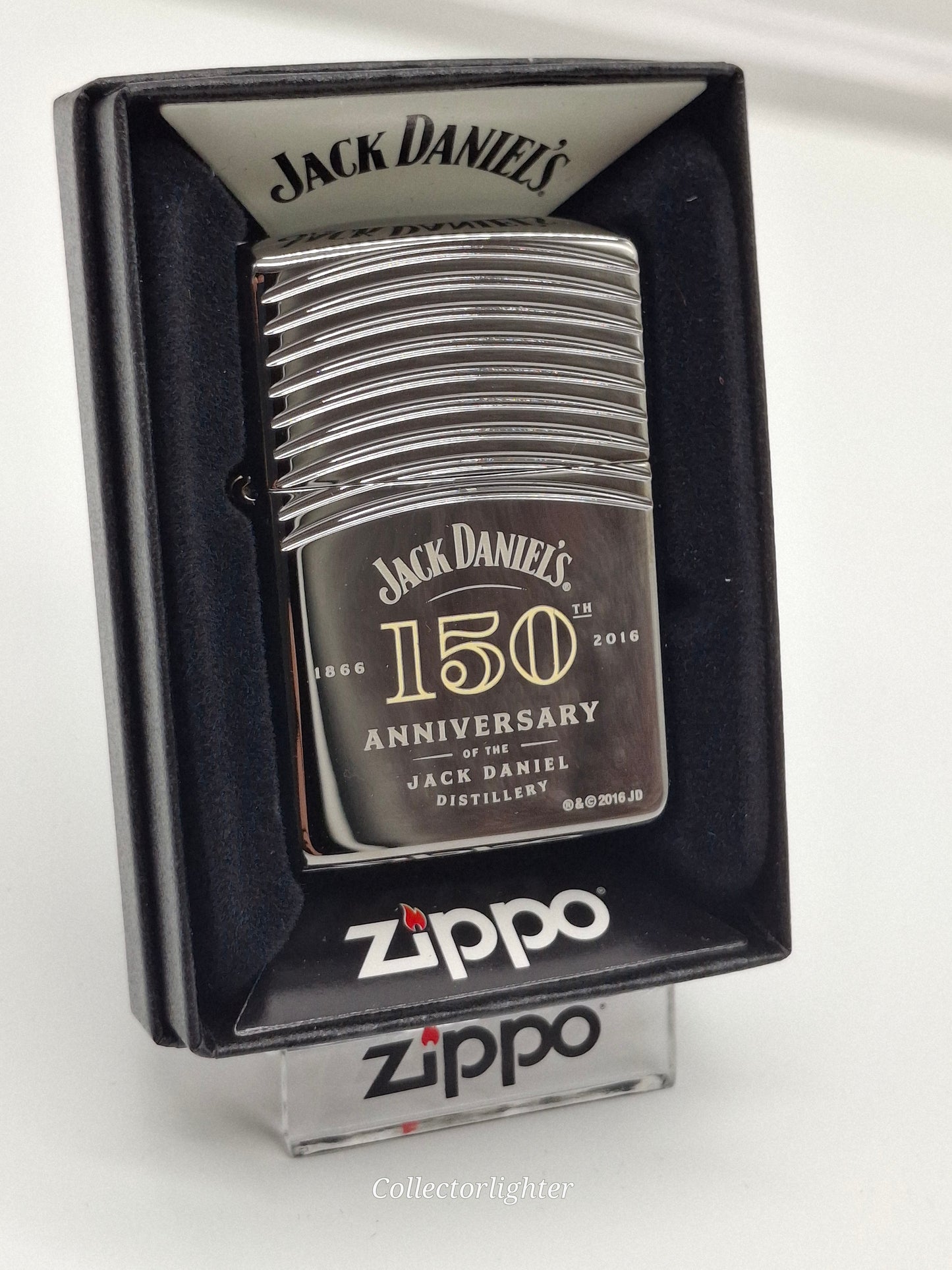 Zippo petrol lighter - Cross with Decoration 2005912 emblem