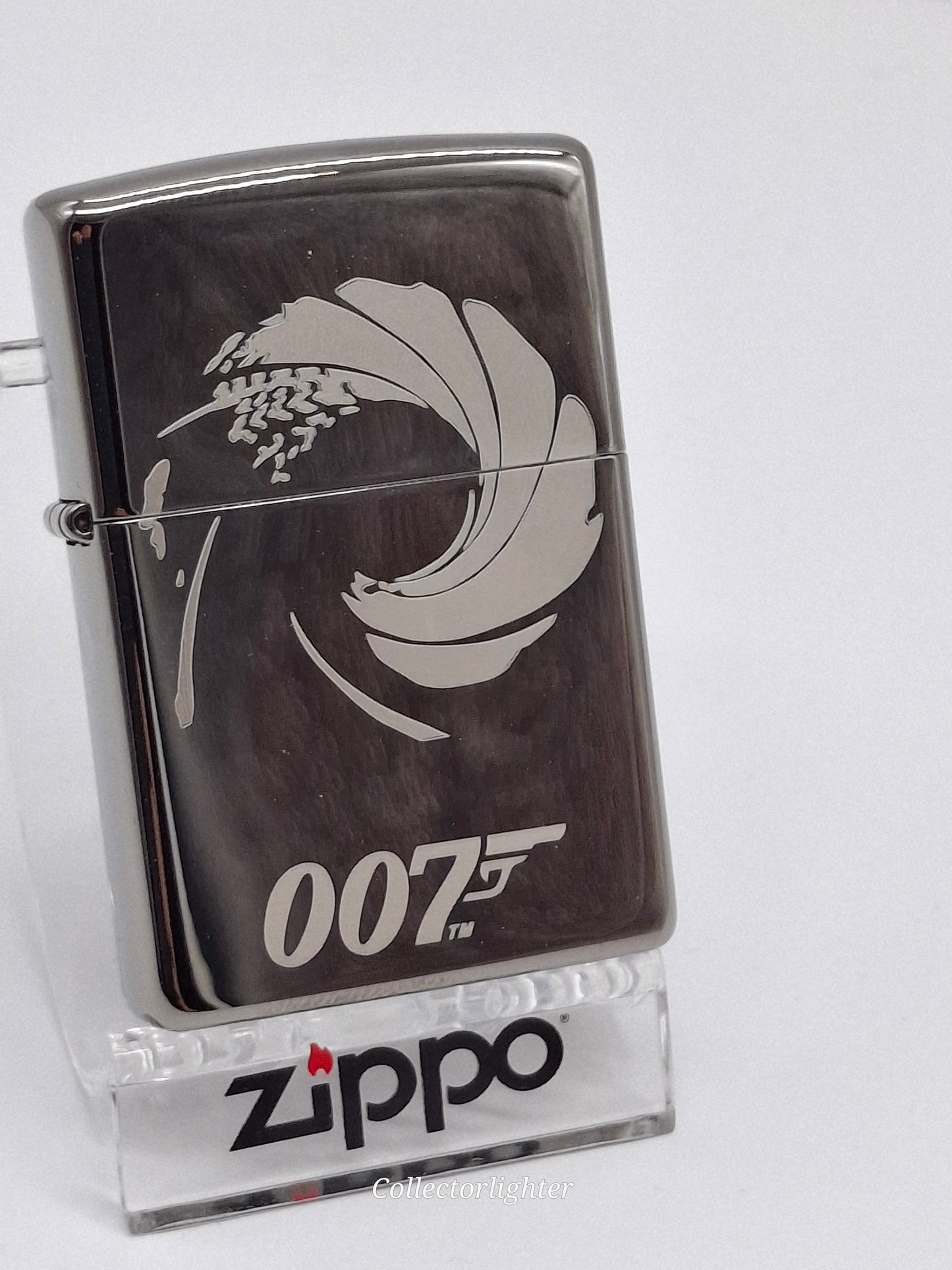Zippo petrol lighter - Cross with Decoration 2005912 emblem