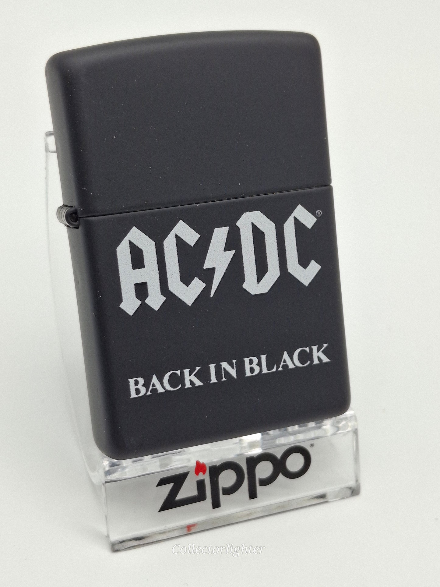 Encendedor de gasolina Zippo - Cruz con emblema decorativo 2005912