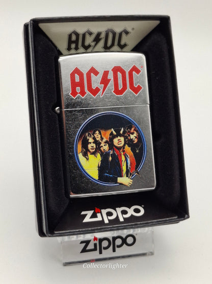 Encendedor de gasolina Zippo - Cruz con emblema decorativo 2005912