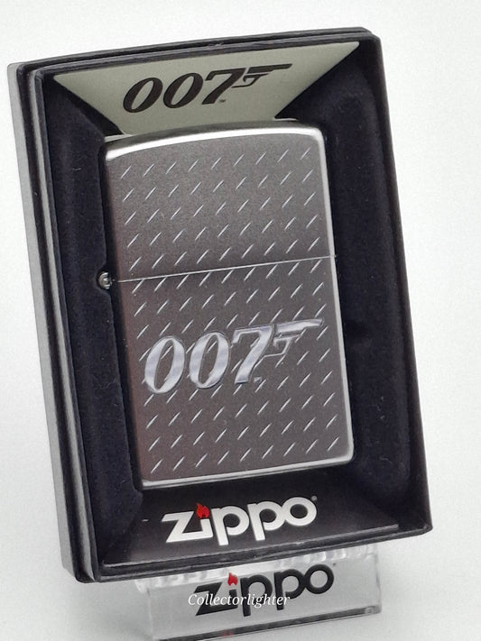Encendedor de gasolina Zippo - Cruz con emblema decorativo 2005912