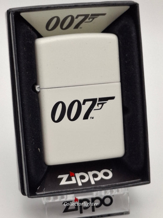 Encendedor de gasolina Zippo - Cruz con emblema decorativo 2005912