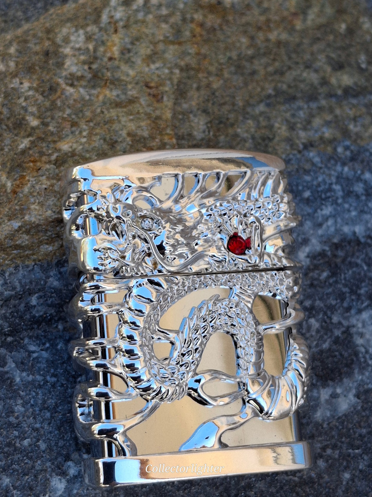 Zippo - Japanese Silver Dragon Red Ruby - Asia Modell