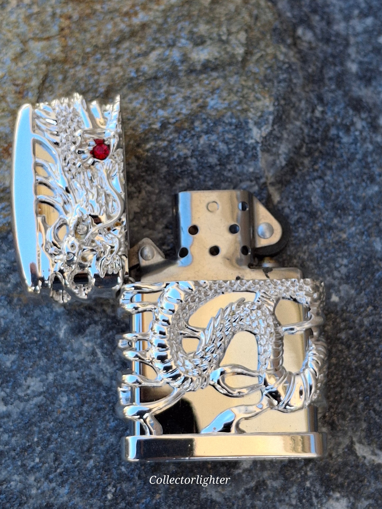Zippo - Japanese Silver Dragon Red Ruby - Asia Modell
