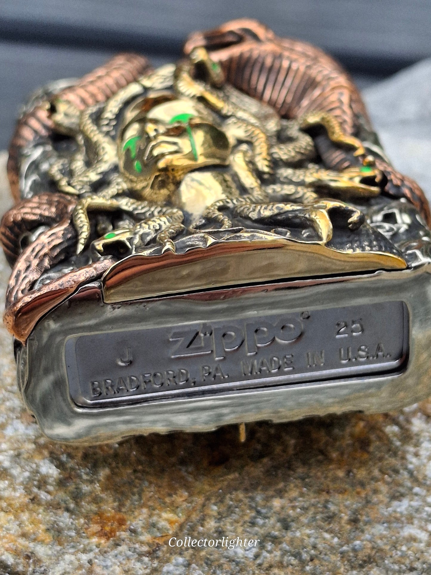 Zippo - Medusa Jacket Queen Crying - Asia Modell