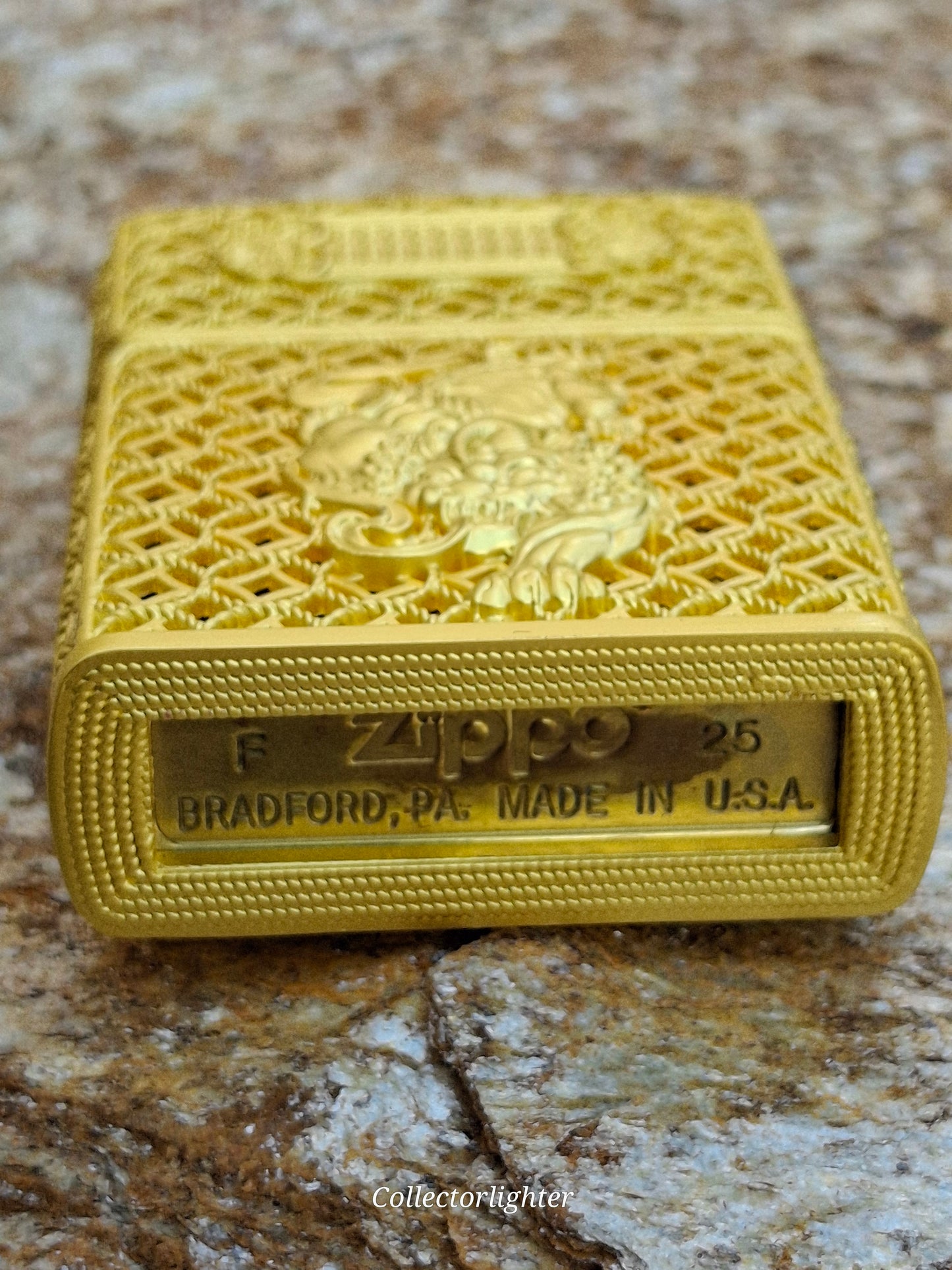 Zippo - Gold Pixu Fortune of Luck - Asia Modell