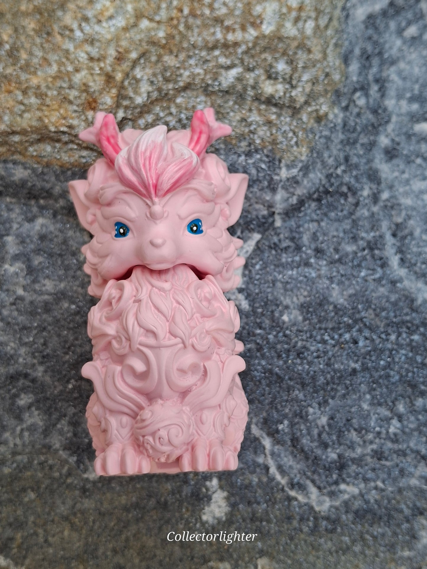 Zippo - Mythical Beast Qilin Pink - Slim Line - Asia Modell