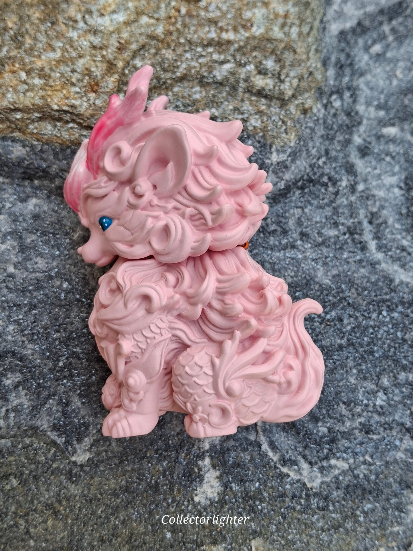 Zippo - Mythical Beast Qilin Pink - Slim Line - Asia Modell