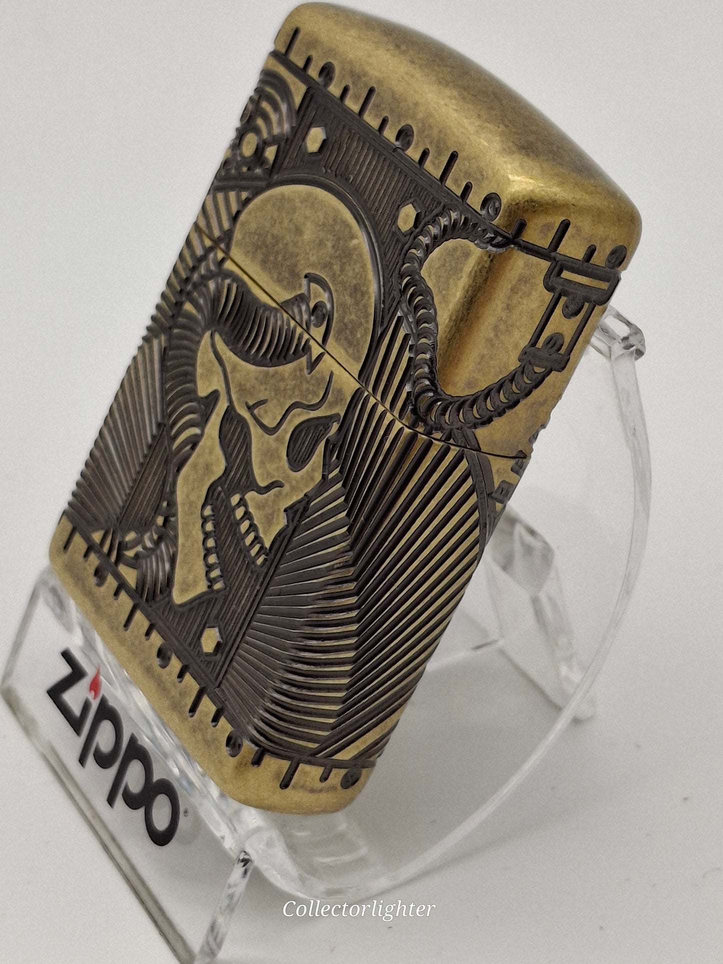 Zippo - Skull Multi Cut Antique Brass Armor Case 60002848