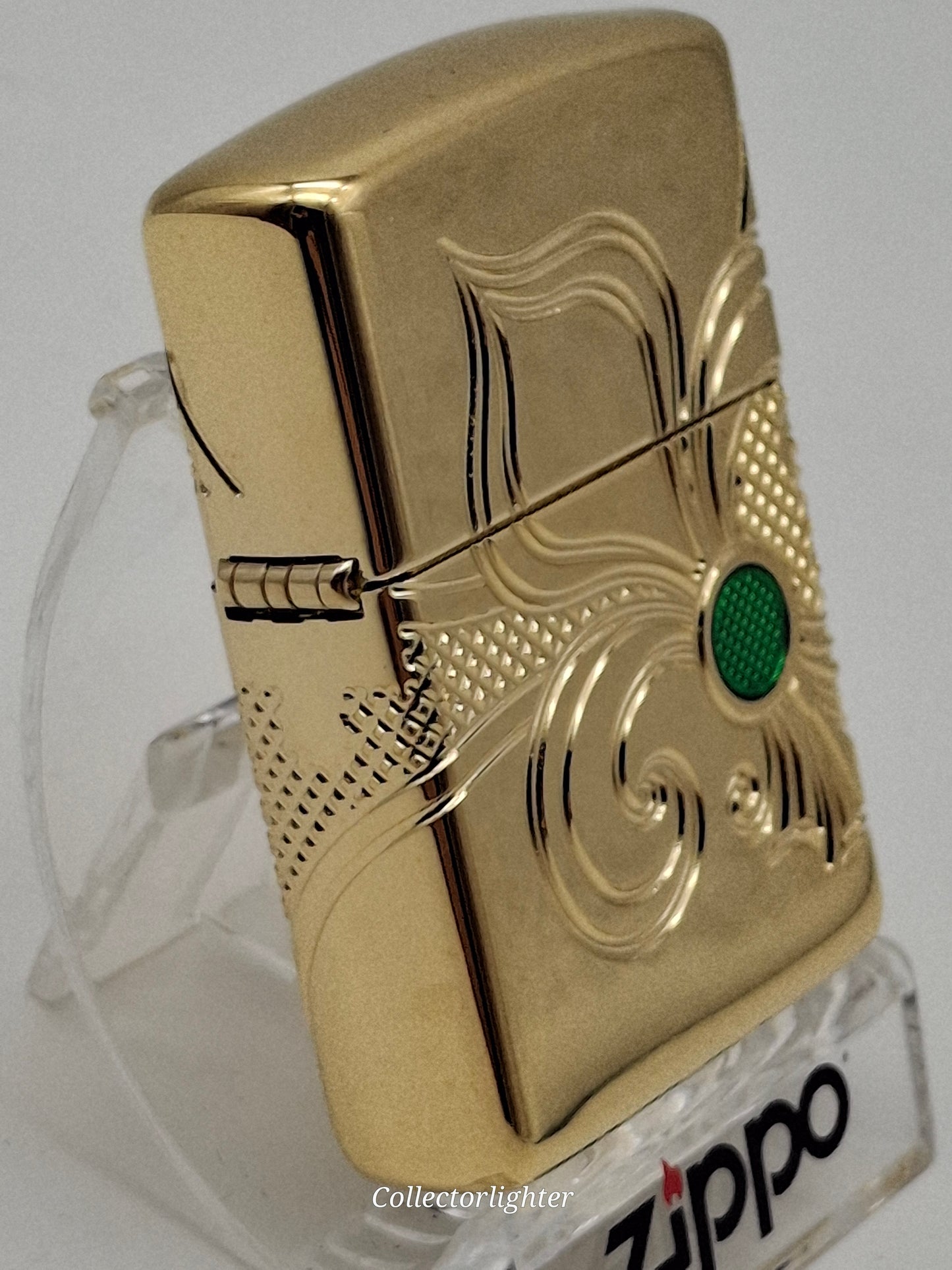 Zippo - Fleur-De-Lis Design 360° Multi Cut Engrave - Armor Case 60005210