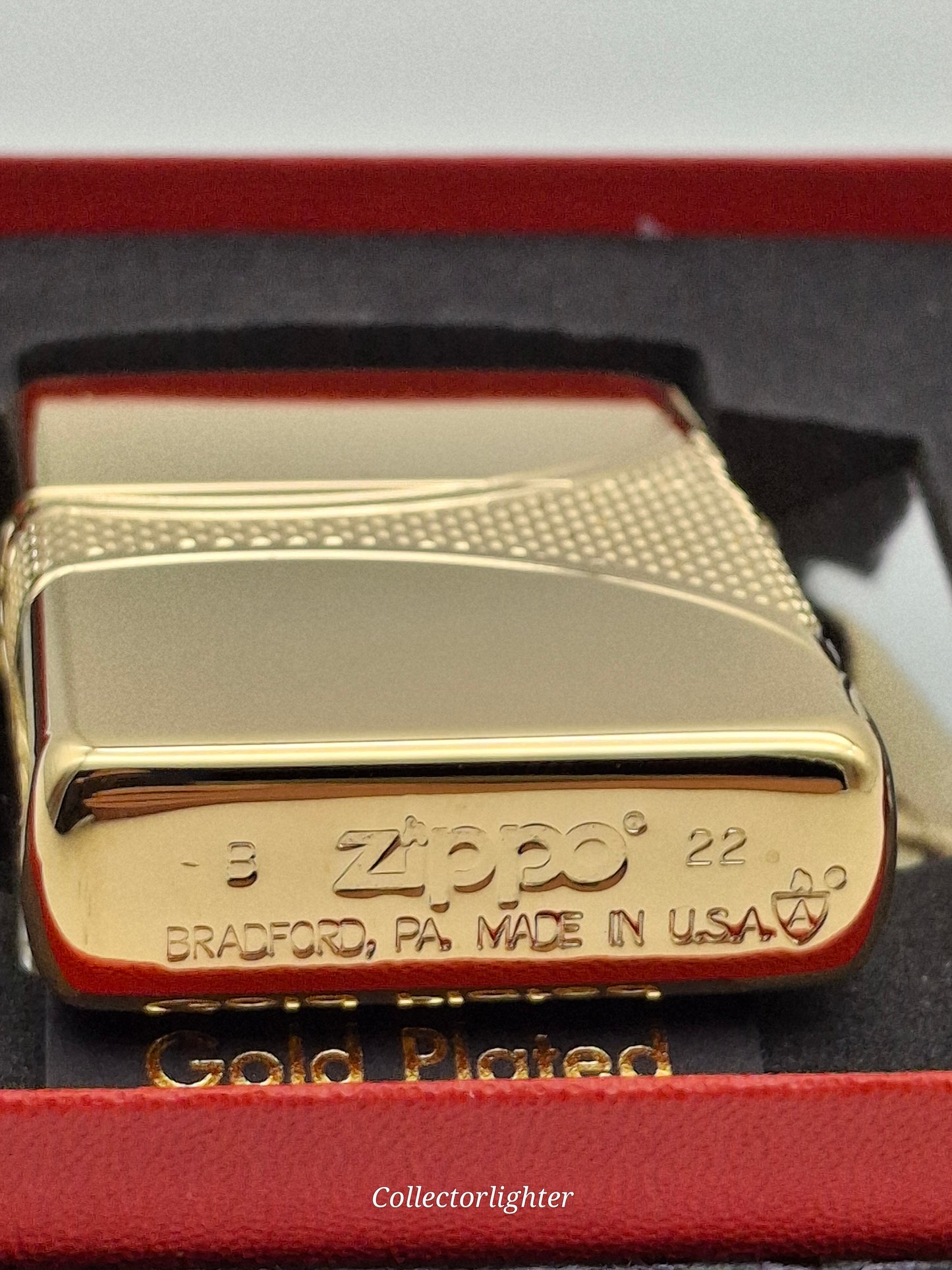Zippo - Fleur-De-Lis Design 360° Multi Cut Engrave - Armor Case 60005210