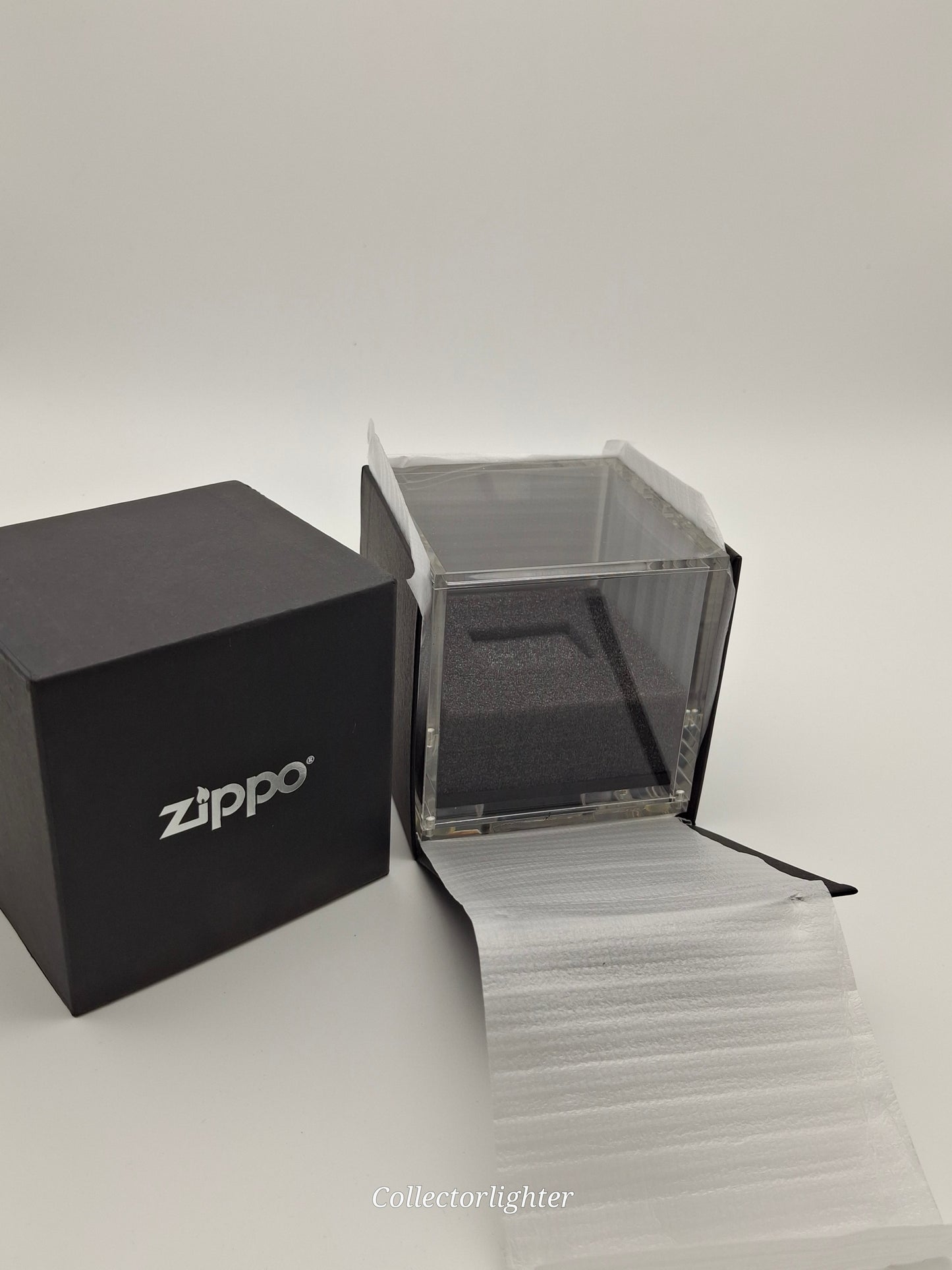 Zippo - Original Zippo Acryl Box Würfel - Limited Edition 2001236